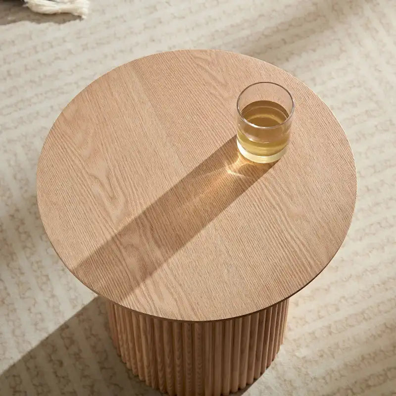 Oak Round Fluted Side Table, 17.71", Single Use